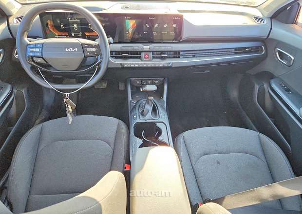 Kia K4