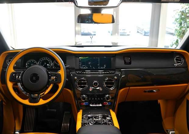 Rolls Royce Cullinan