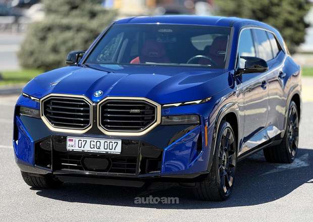 BMW XM