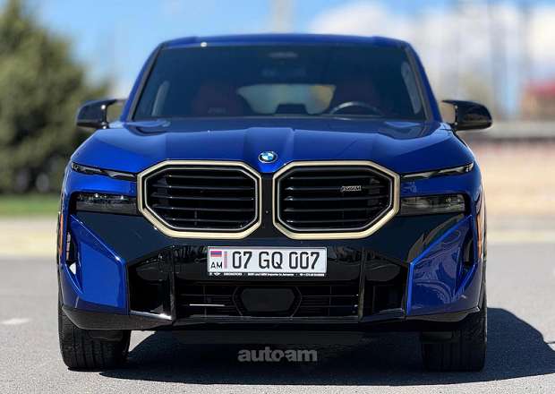 BMW XM