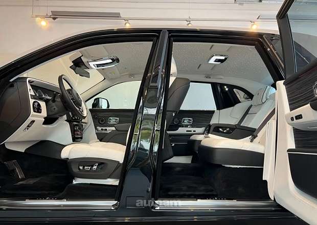 Rolls Royce Phantom