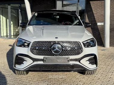 Mercedes-Benz GLE 300  2026 