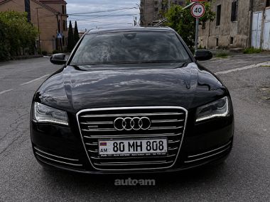 Audi A8  2011 