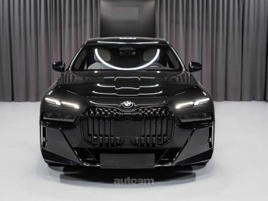 BMW 740  2023 