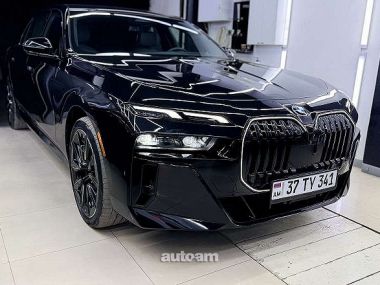 BMW i7  2024 