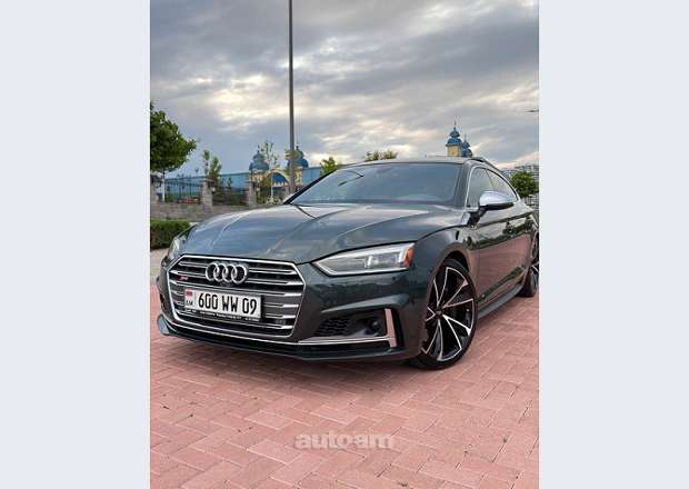 Audi S5