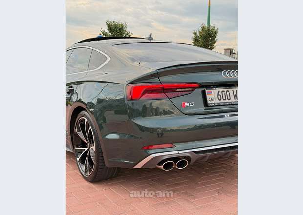 Audi S5