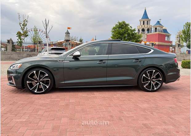 Audi S5