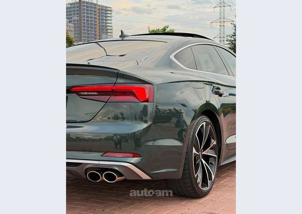 Audi S5