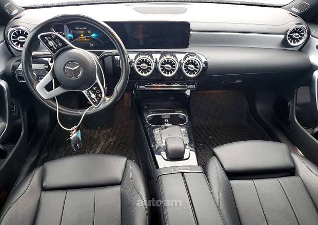 Mercedes-Benz CLA 250