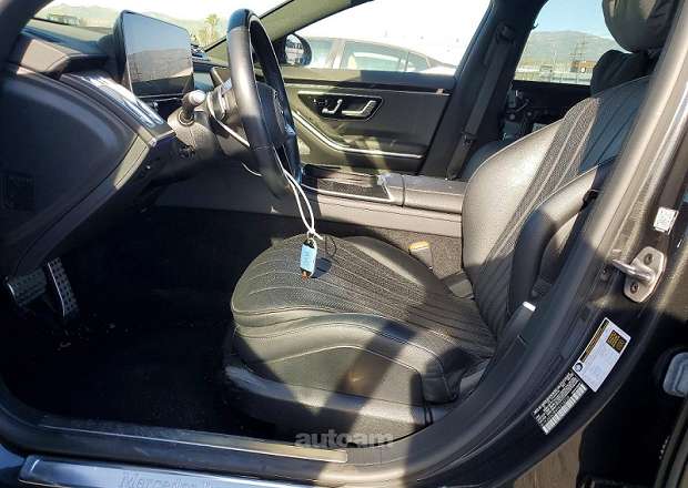 Mercedes-Benz S 500