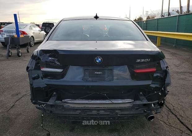 BMW 330