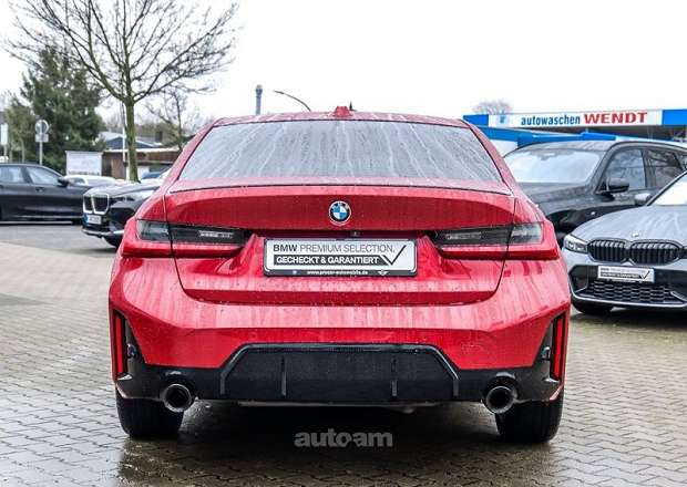 BMW 330