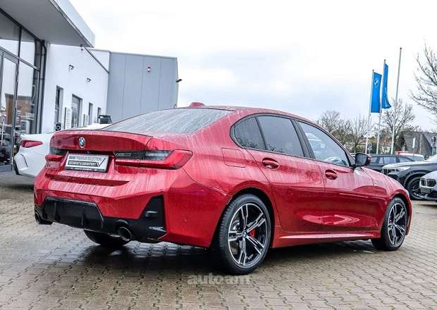 BMW 330