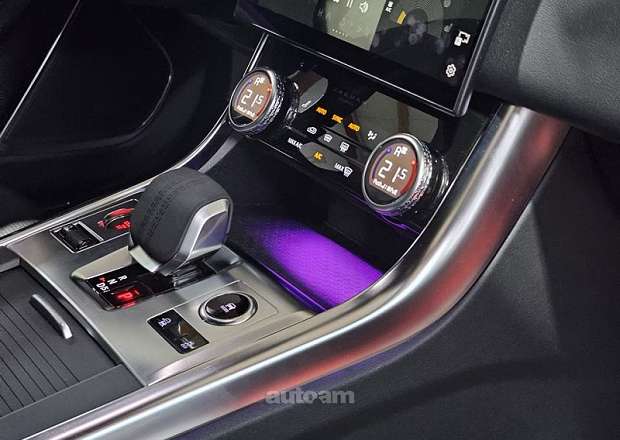 Jaguar XF
