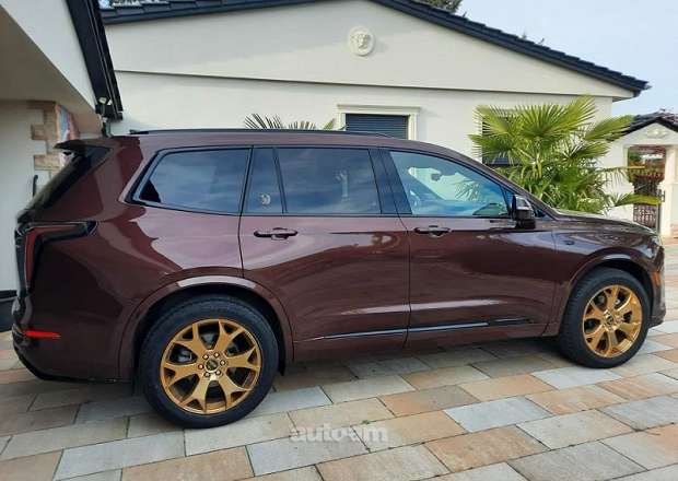 Cadillac XT6