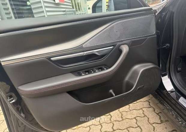 Xpeng P7
