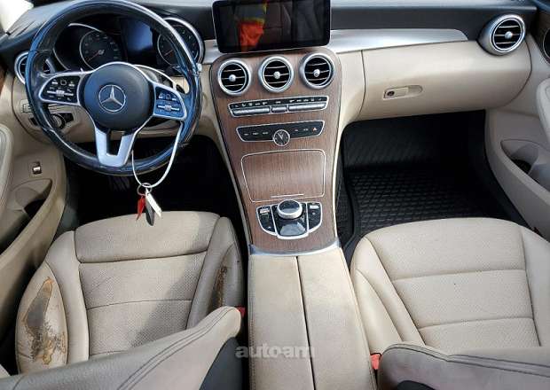 Mercedes-Benz C 300