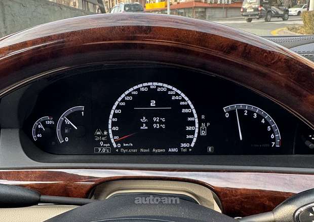 Mercedes-Benz S 550