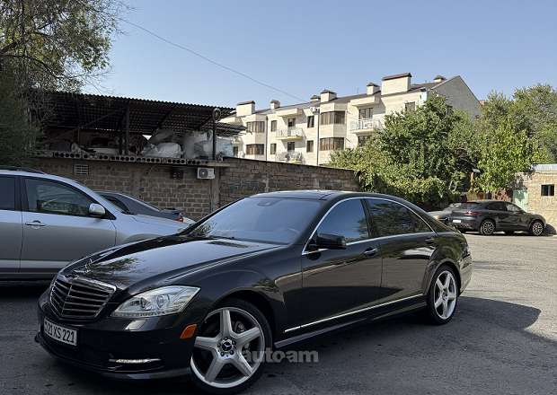 Mercedes-Benz S 550
