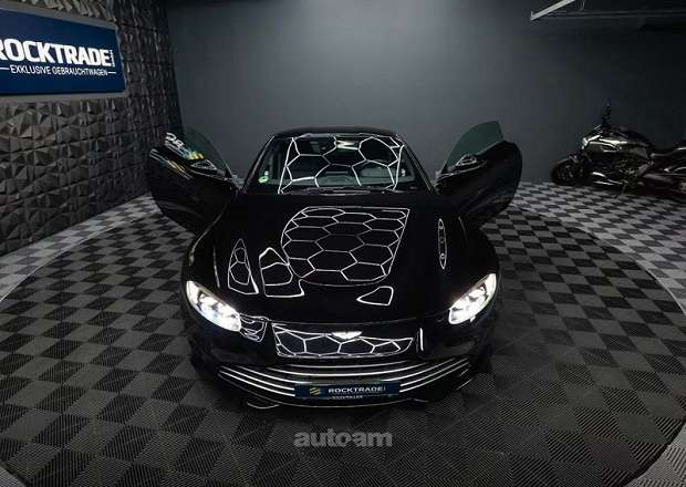 Aston Martin V8 Vantage