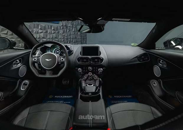 Aston Martin V8 Vantage