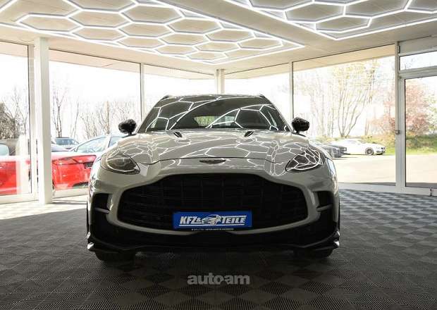 Aston Martin DBX