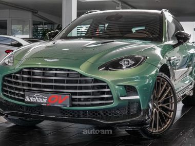 Aston Martin DBX  2025 