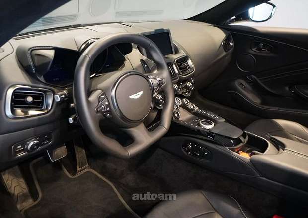 Aston Martin V8 Vantage