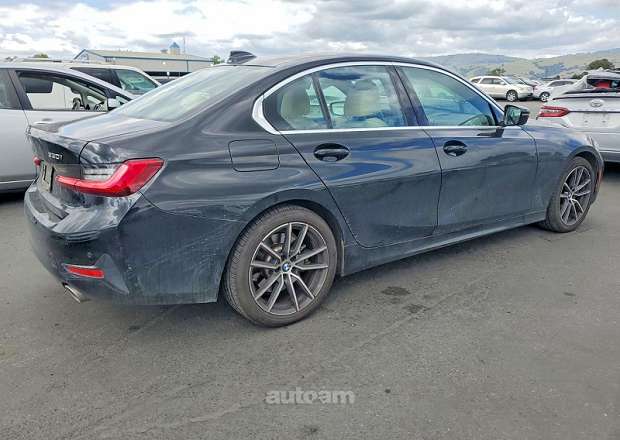 BMW 330
