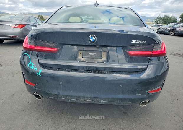 BMW 330