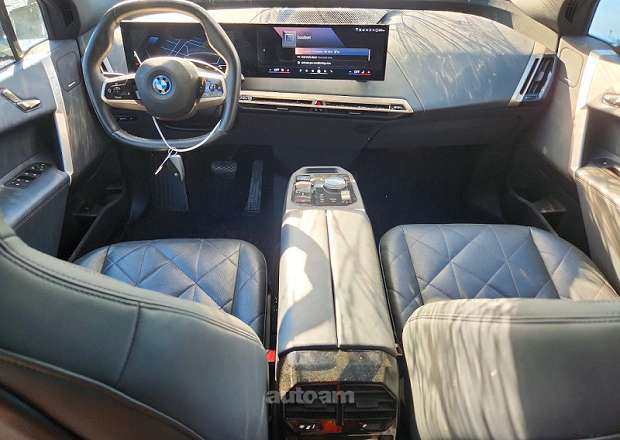 BMW iX
