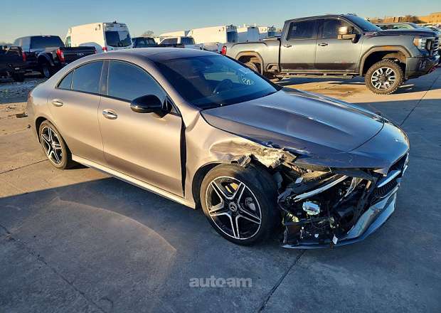 Mercedes-Benz CLA 250