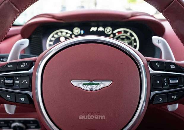 Aston Martin DBX