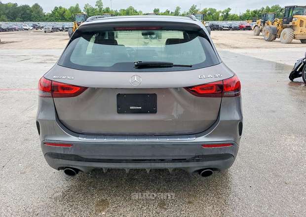 Mercedes-Benz GLA 35 AMG