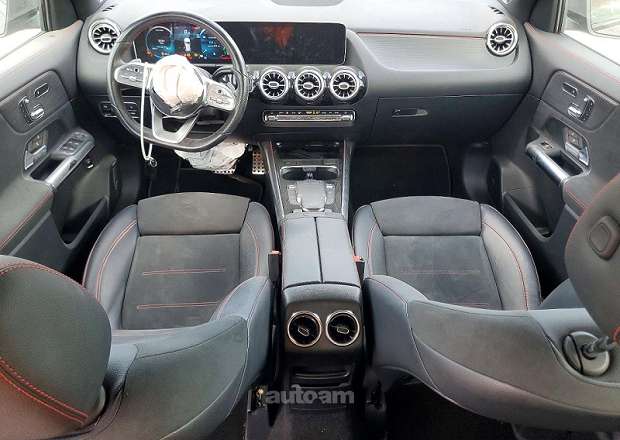 Mercedes-Benz GLA 35 AMG