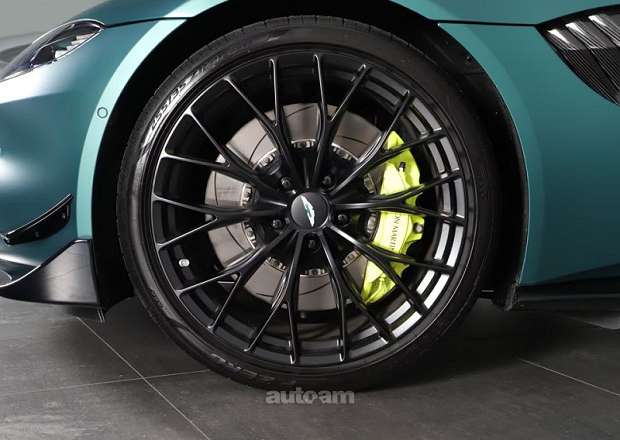 Aston Martin V8 Vantage