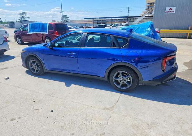 Kia K4