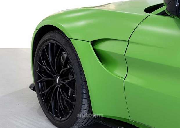 Aston Martin V8 Vantage