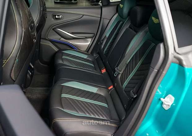 Aston Martin DBX