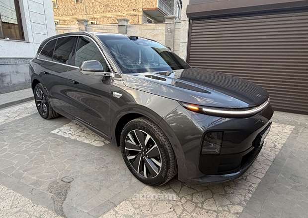 Lixiang Li L6