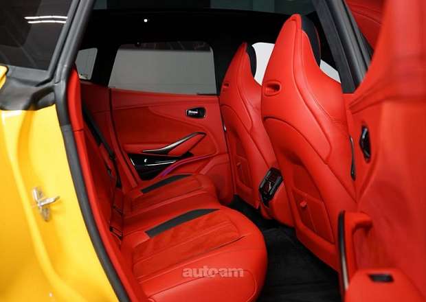Aston Martin DBX