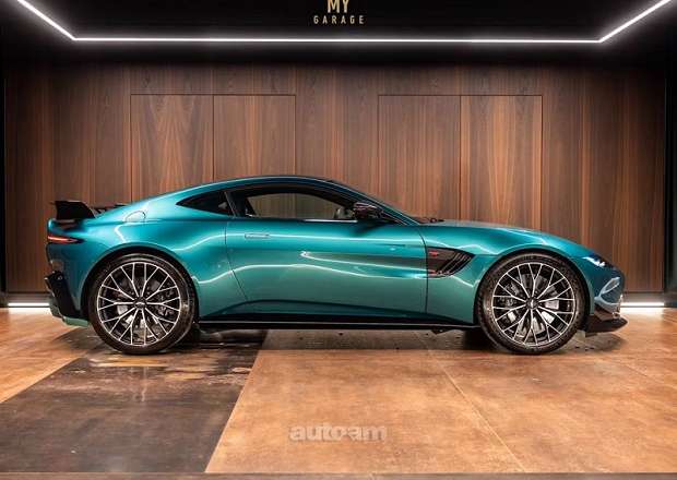 Aston Martin V8 Vantage