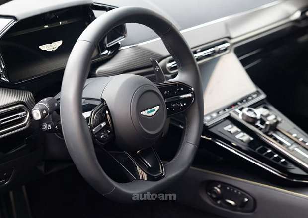 Aston Martin V8 Vantage