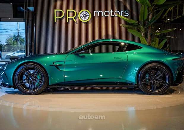 Aston Martin V8 Vantage