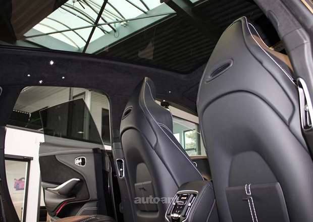 Aston Martin DBX