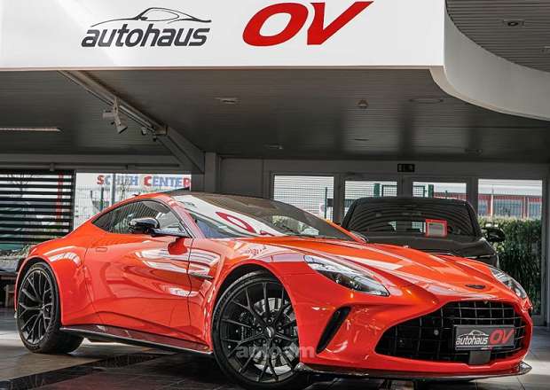 Aston Martin V8