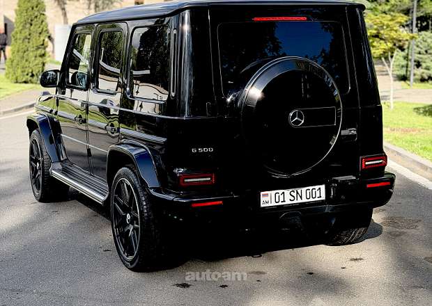 Mercedes-Benz G 500