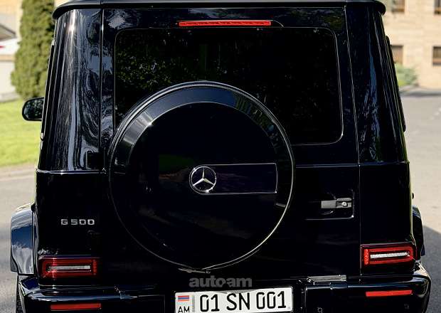 Mercedes-Benz G 500