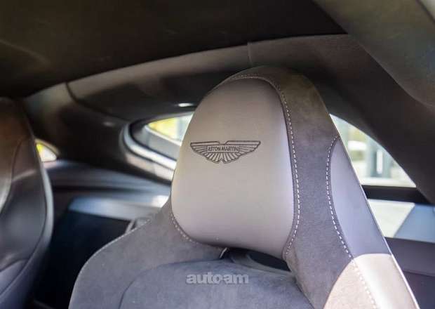 Aston Martin V8 Vantage